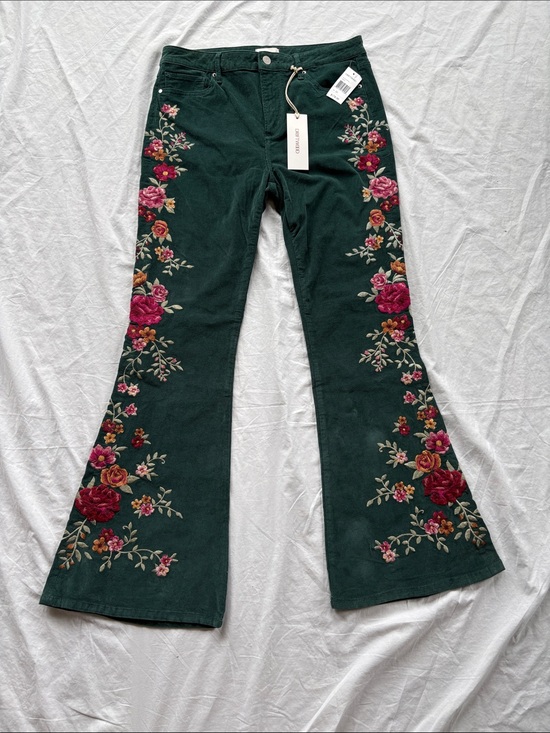 DRIFTWOOD Pants - Driftwood Farrah Floral Embroidered Corduroy Flare Jeans Womens Size 30 x 32